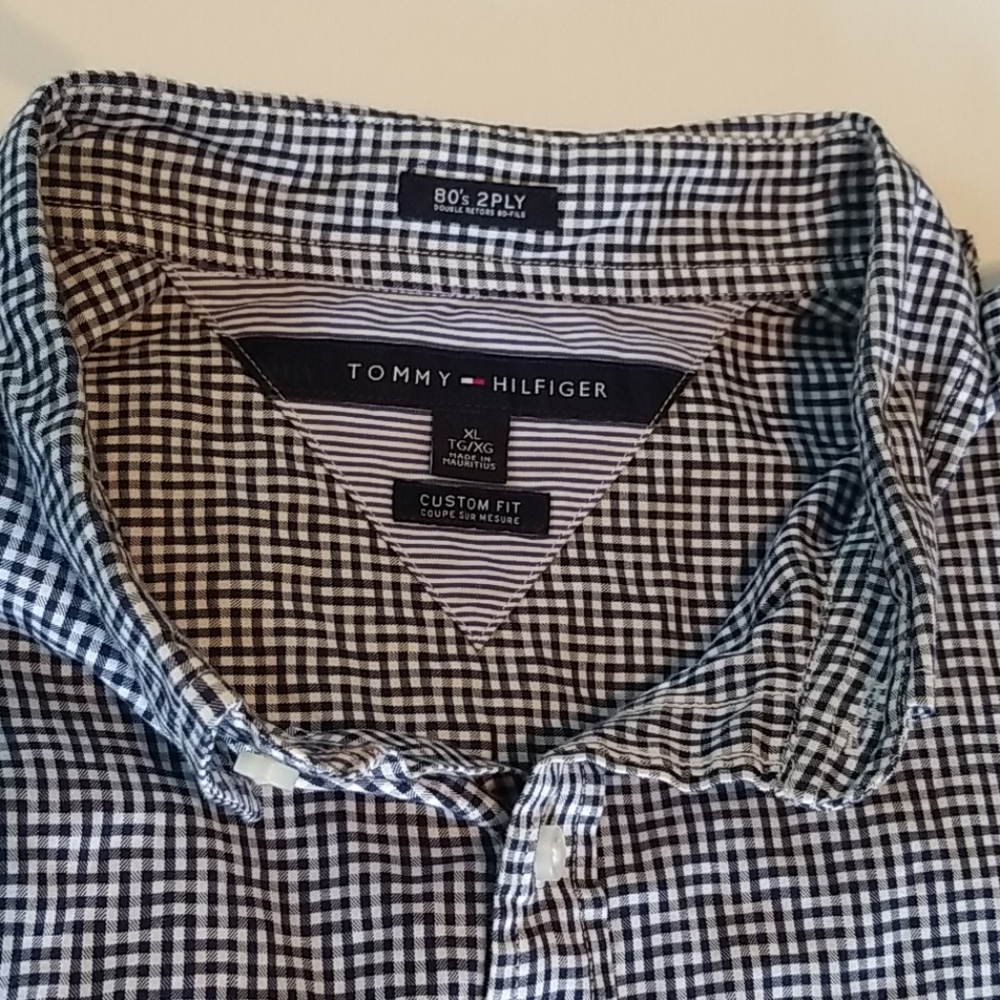 Tommy Hilfiger 2Ply Button Down Shirt Size XL - Picture 1 of 9